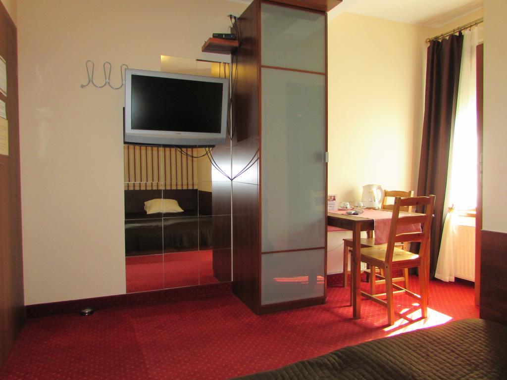 Villa Ventana Poznan City Free Parking Sniadanie W Cenie Oda fotoğraf